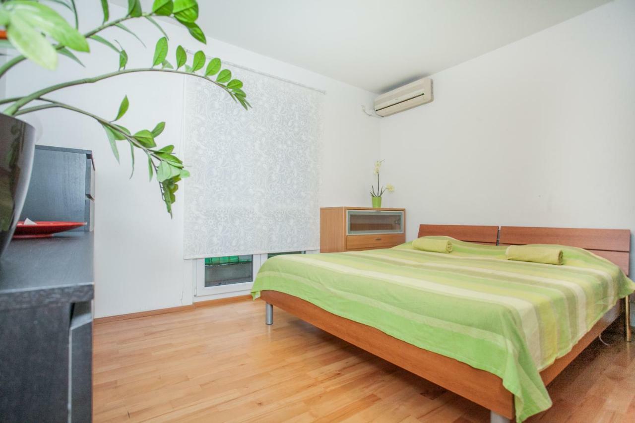 Apartment Nina , Bacvice Beach Сплит Экстерьер фото